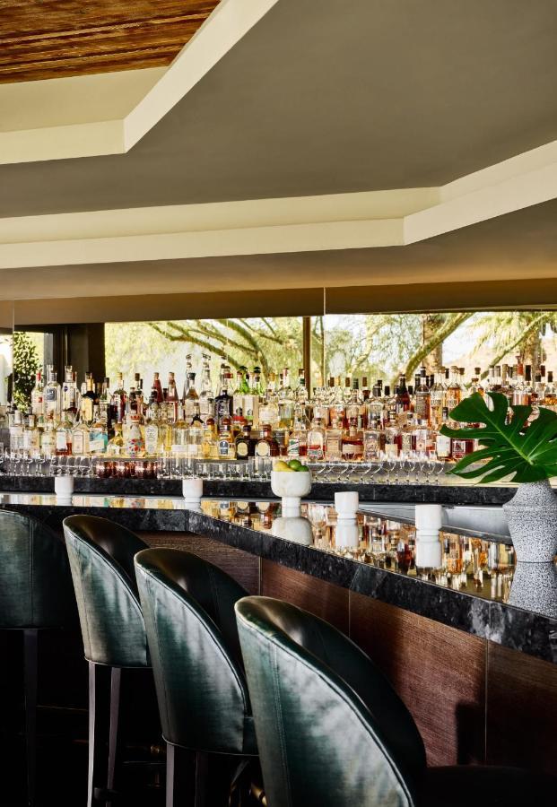 Sanctuary Camelback Mountain And 4*